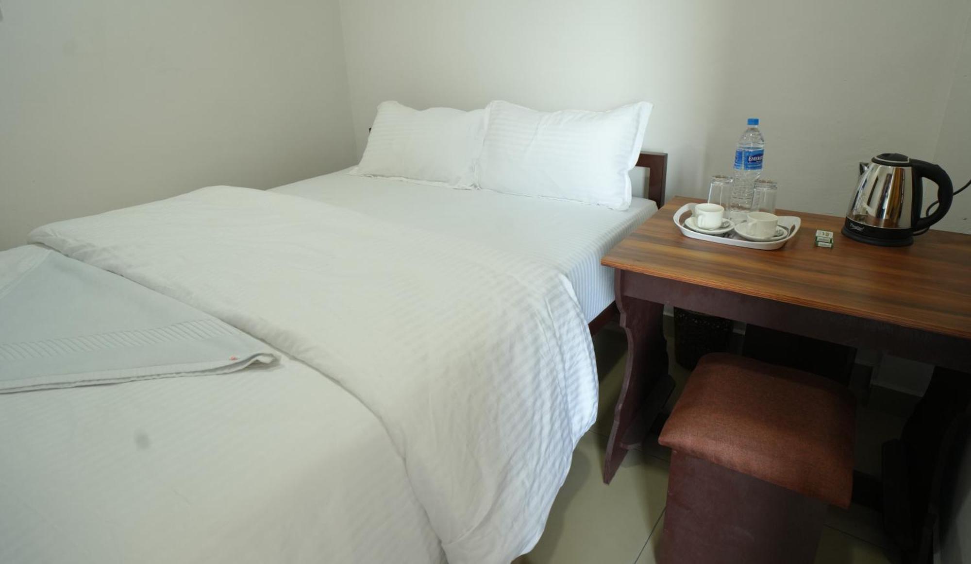 Hotel Port View Residency Pvr Nedumbassery Esterno foto