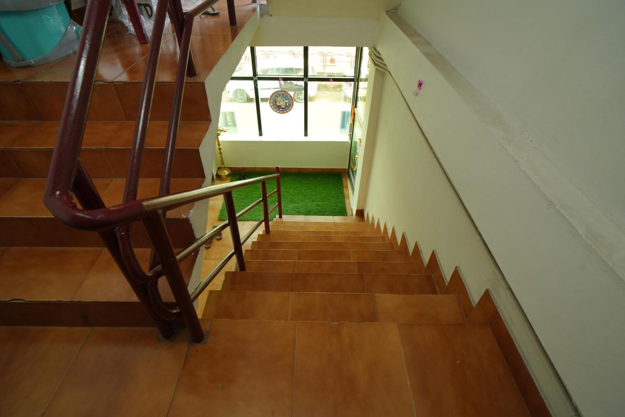 Hotel Port View Residency Pvr Nedumbassery Esterno foto
